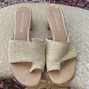 Donald J. Pliner Women's Cream Woven Mules